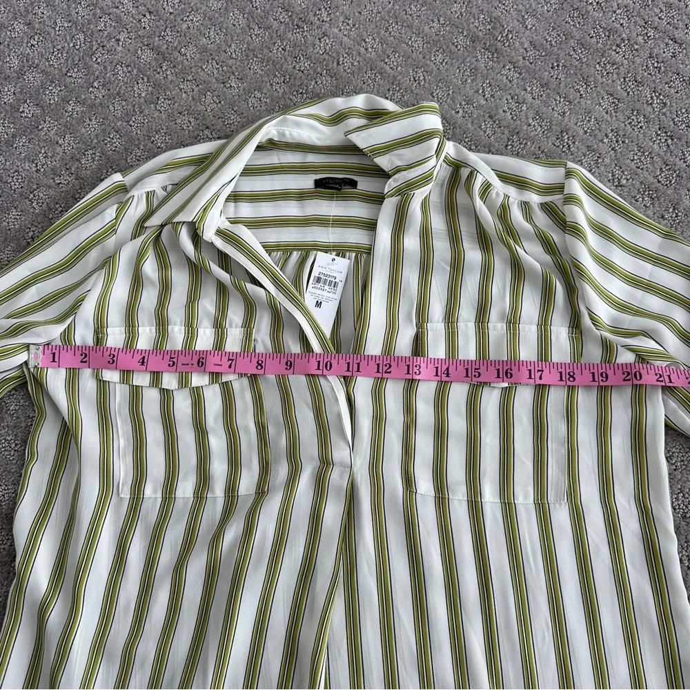Ann Taylor - Women's Pleated White with Green Stripe Blouse - Medium - Picture 5 of 6